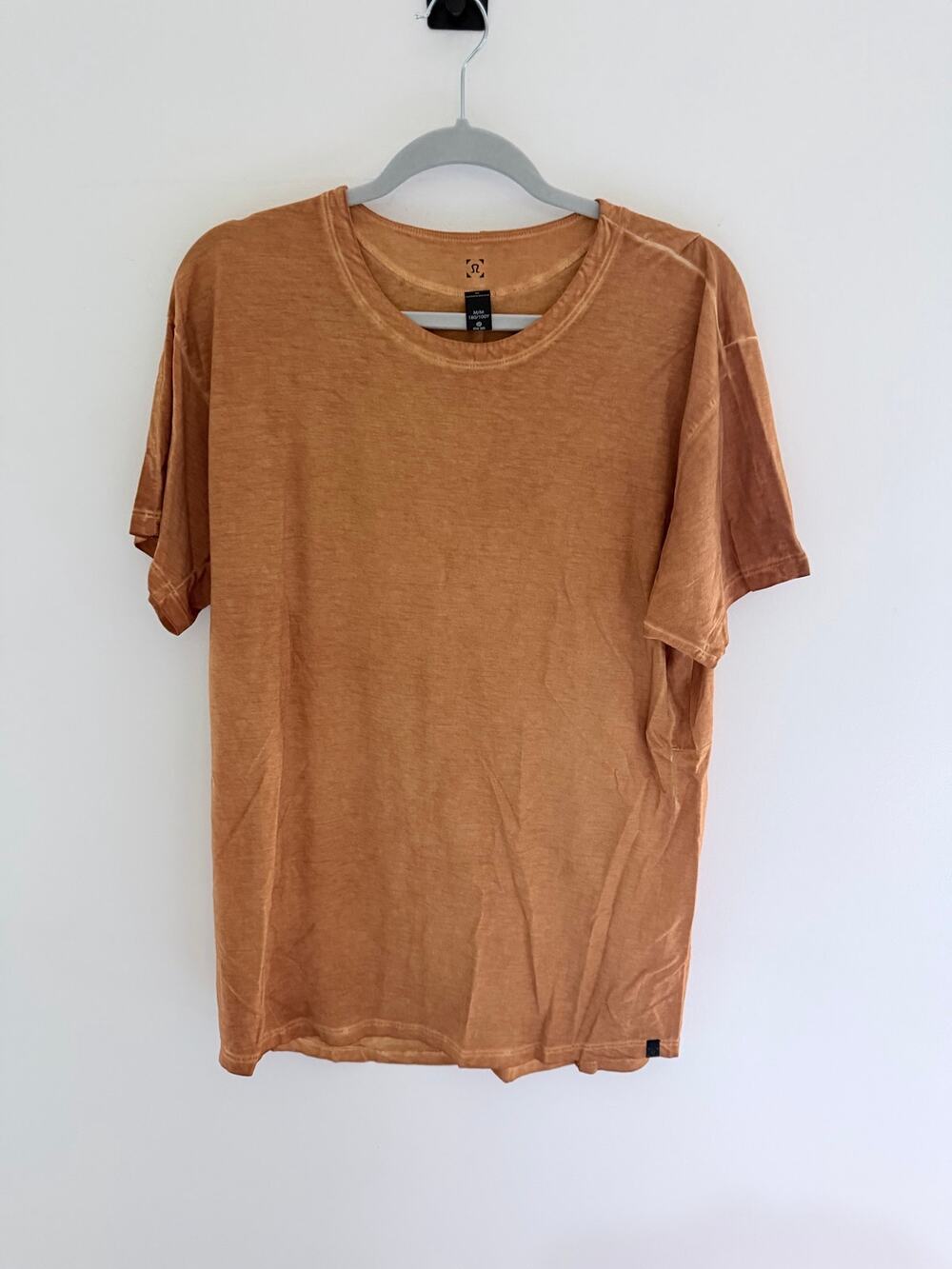 Lululemon Lab Roman Gold Sun Wash Ashta Short Sleeve Tee-Size M